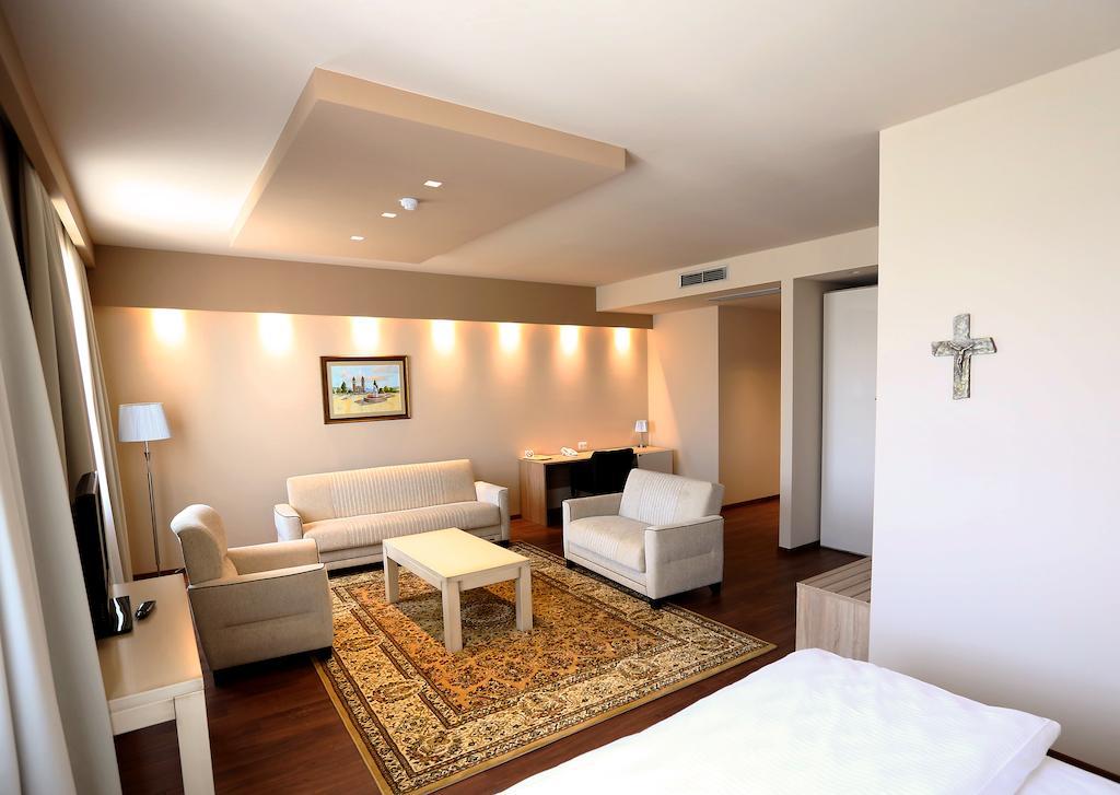 Hotel Quercus Međugorje Rum bild