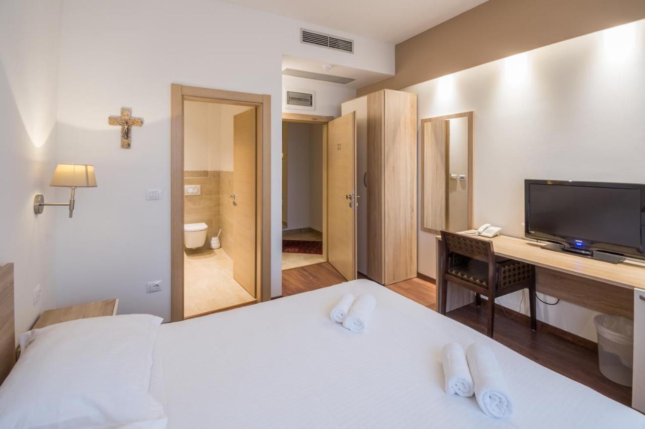 Hotel Quercus Međugorje Exteriör bild